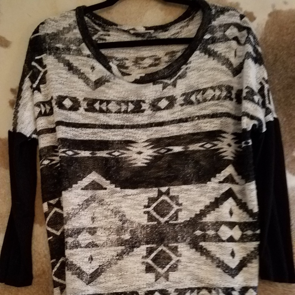 Aztec top